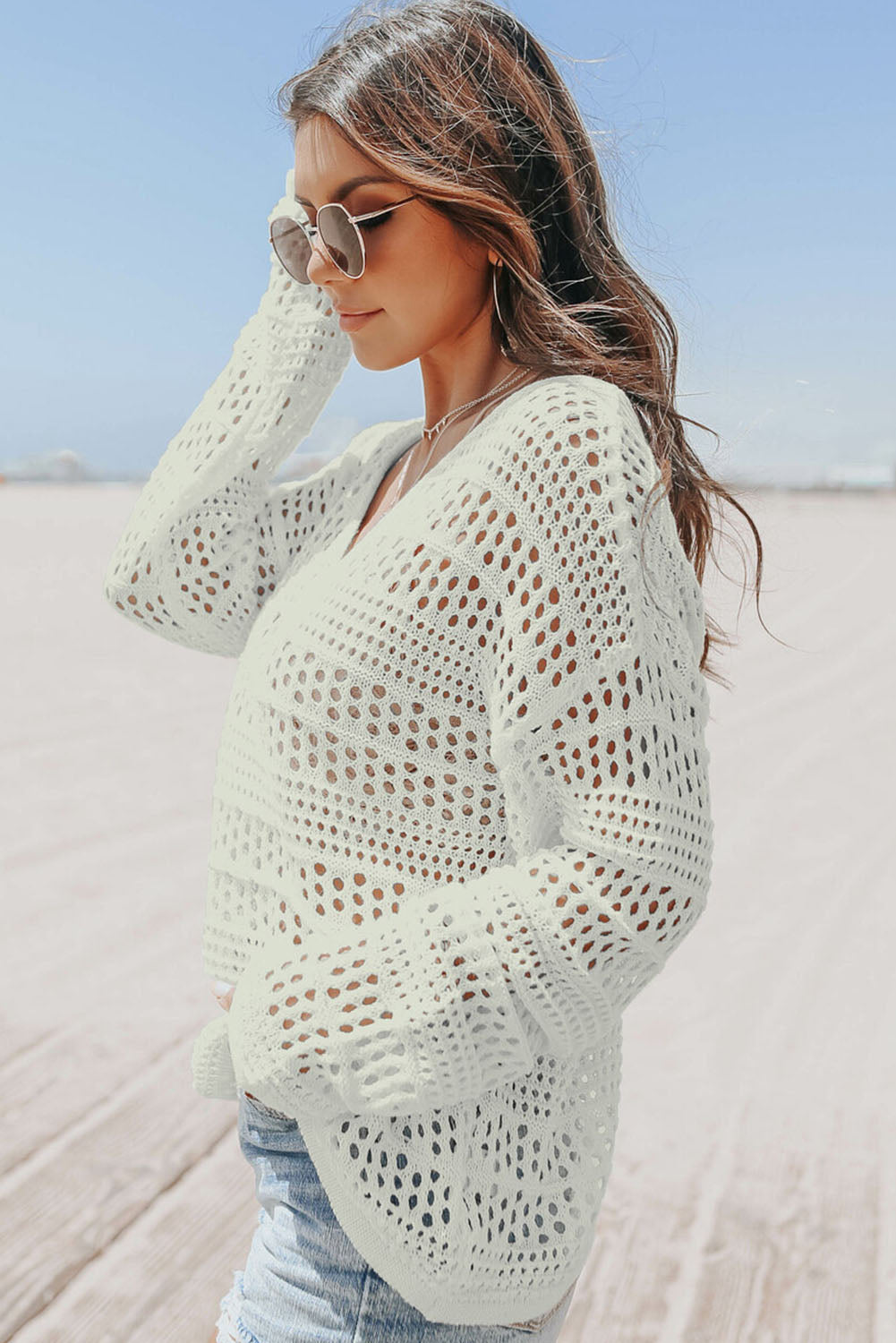 Jersey con cuello en V de crochet ahuecado blanco