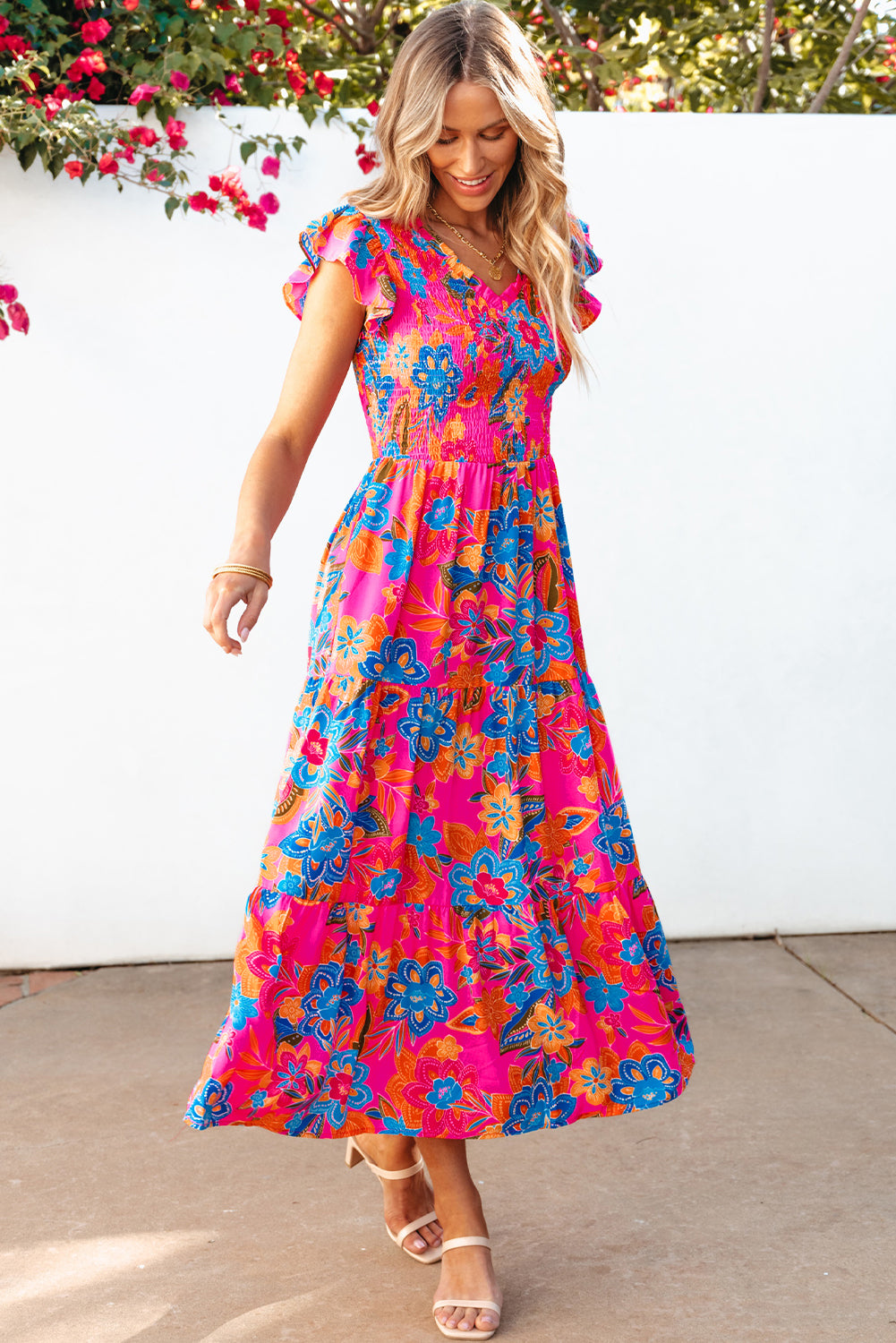 Vestido largo escalonado con volantes y cuello en V floral boho rojo rosa