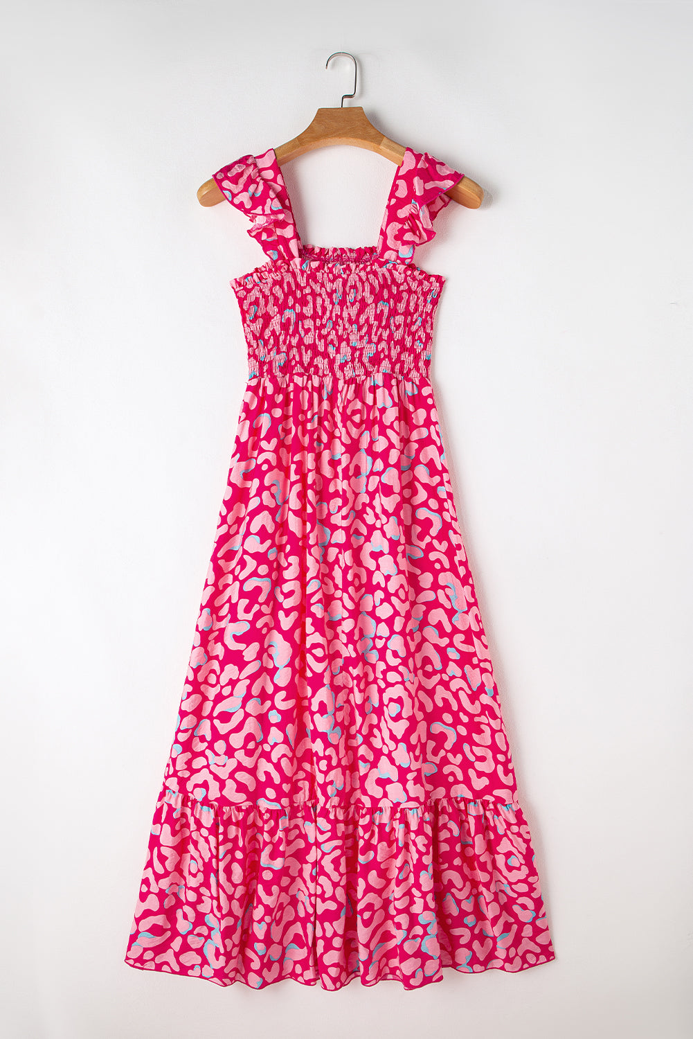 Vestido largo con cintura alta y tirantes con volantes de leopardo rosa