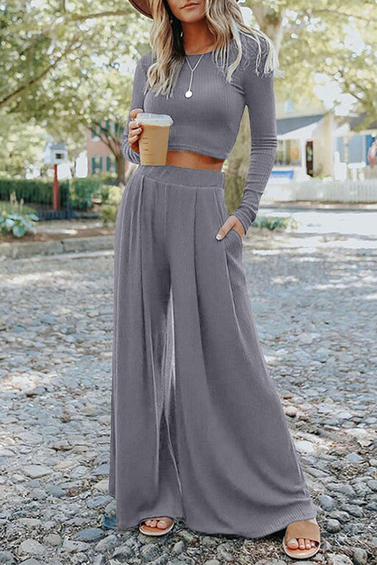 Conjunto de pantalones largos con top corto acanalado de color liso gris